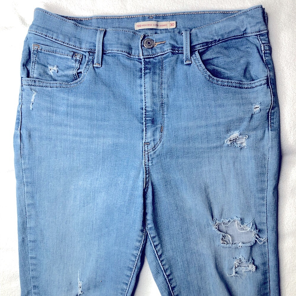 Levi's 720 High Rise Super Skinny Women's Light Blue Jeans Size 30 Like NEW!! - Picture 4 of 13